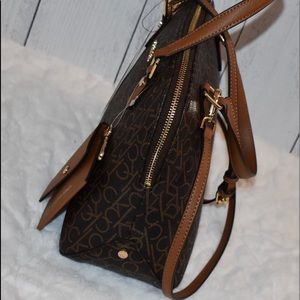 Calvin Klein Brown satchel H7DDJ6WN